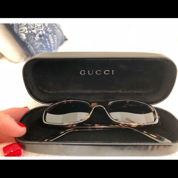 Gucci Accessories - Women’s Gucci sunglasses